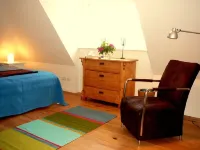 thatched holiday house Hotels in Zempin