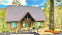 Luxe Contemporary Cabin - Pool, hot tub, game room Hotels near Cherokee Trading Post