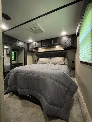 Retreat at Garren Creek (RV) Hotels near Ridgecrest Conference Center
