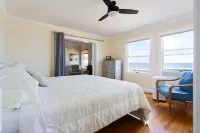 Waterfront home for family getaways 시추에이트 호텔