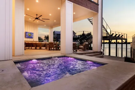 Luxurious Lake Retreat: Sleeps 18, King Suites, Pool, Slide, Sun Deck, Elevator