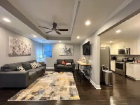 Relaxing Stay on Trade Street