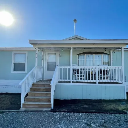"Beach Break" less than 10 minutes from Lake Texoma and Choctaw Casino