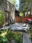 Sweet Studio, Private Patio. Close to park, disc golf, tennis, etc.  30 day min.
