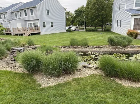 Family-Friendly Beachy Boho Townhouse: 3BR, 2.5 Bath, Pool, Close to Beach