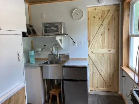 Shipping Container close to Houghton