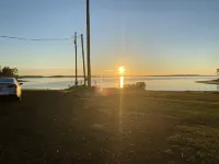One bedroom with lake view.