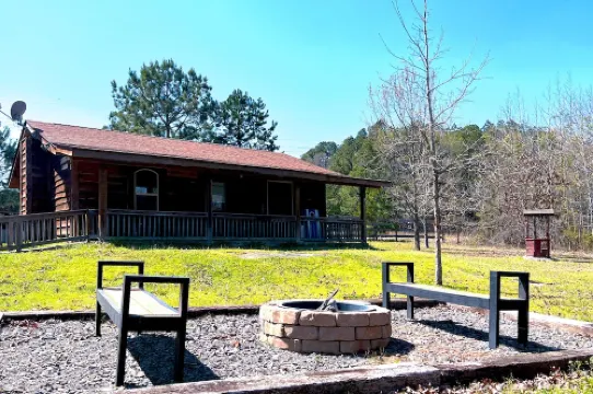 Beautiful Cabin 8 minutes from The Crater of Diamonds