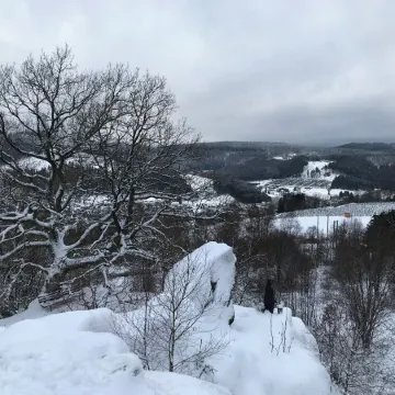 Vacation apartment with lake view and close to the ski slopes