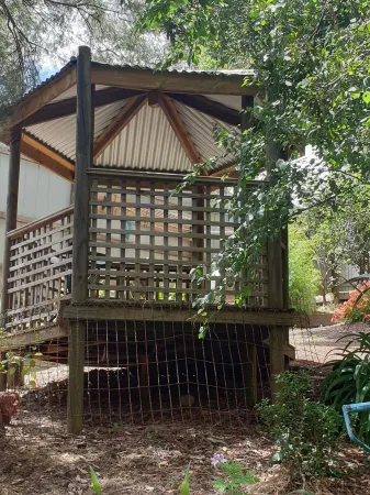 ASTLEY  COTTAGE   SPA & KING BED WITH FREE  WIFI & Netflix