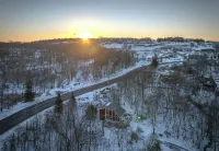 100 Yards to Slopes & Fred's : Firepit : Pets : 500 Mbps : Mt Views : Beech Barn