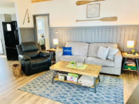 Lac Vieux Desert Cottage Hotels in Phelps