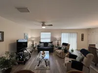PATIO VILLA W 4 PERSON GOLF CART 1M TO BROWNWOOD SQ-NO XTRA GUEST FEES