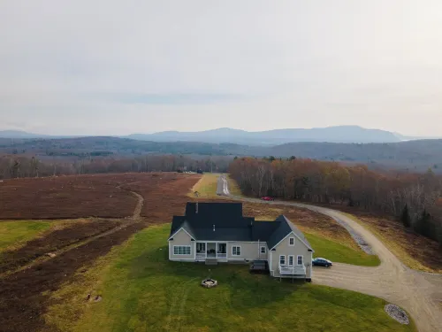 GORGEOUS HOME w/FANTASTIC VIEWS-10 MINS TO CAMDEN!