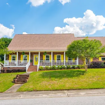 Hanahan Haven GameRoom Bikes FirePit Dog & Family Friendly