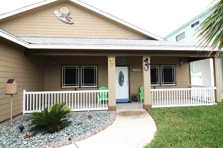 Welcome to Casa del Mar! Less than a mile away from beach! Отели рядом с достопримечательностью «Fly It Port ' A»