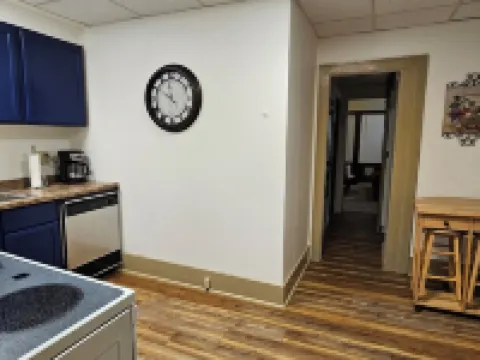 Sunny and bright Hotels in Negaunee