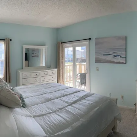 Steps Away from the Ocean! Condo in Kill Devil Hills.