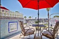Little Inn by the Bay Newport Beach Hotel