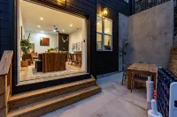 Sunshine on Hedgewood, 4 bedrooms 3 and a half baths. Minutes from Downtown Hotels in Red Bank