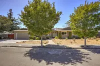 Home near Sonoma with pool & hot tub