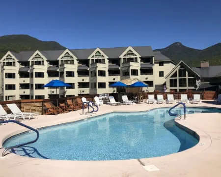 Log Home Nestled Between The White Mountains and The Lakes Region Hotels in Campton