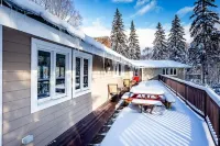 Massive Killington Mountain Lodge - Hot Tub + Sauna + Close to Killington & Pico