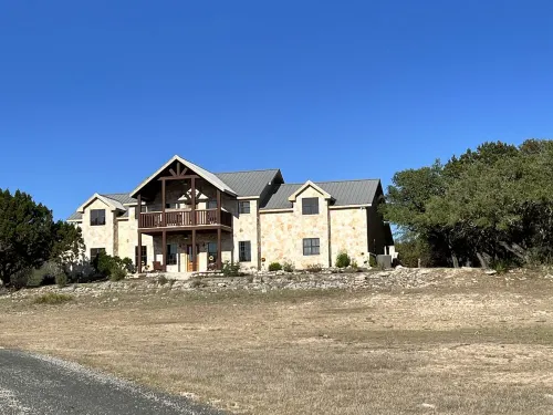 Beautiful 5/5.5 Home on 5 Acres w/Private Pool & River Access!