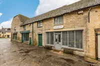 The Old Antique Shop Town Centre Stylish House