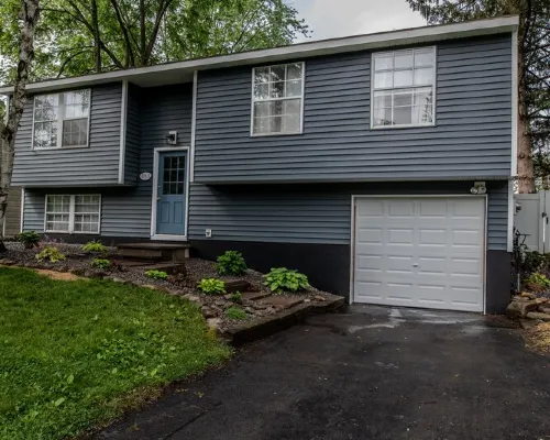 Private Studio with Kitchenette. Keyless Entry, Parking. Great for Extended Stay Hotels in Lysander