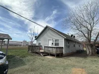 Cozy modern small town apartment pet and child friendly large parking Hotels in Sayre