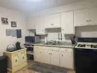 Cozy, Quiet, Clean, and Bright Hotels in Rockford