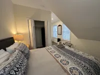 Falmouth Waterfront Carriage House Apt