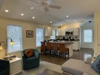 Falmouth Waterfront Carriage House Apt