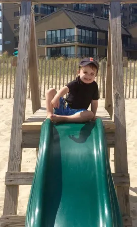 Oceanfront Sea Colony Spacious Condo with Great Ocean Views!