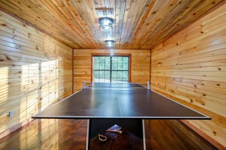 Waterfront On The Mt. Fork River, Fox Island Is Totally Secluded and Private! Отели в г. Брокен Боу