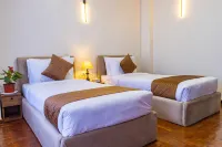 Mhendo Hotel & Studio Suites Hotels near Kopan Monastery