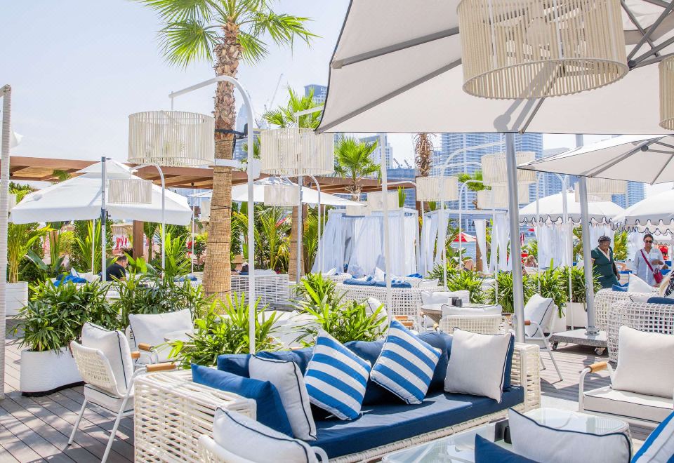 래디슨 비치 리조트 팜 주메이라