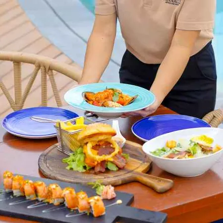 Pinnacle Grand Jomtien Resort and Beach Club