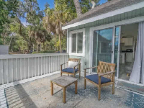 A Room With a View-1 BR Efficiency Condo Close to Everything. Hotels in Edisto Beach