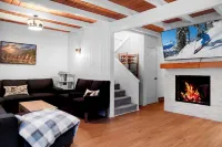 Mt Snow Getaway - 3 Bedroom Chic Condo - Community Pool and Tennis