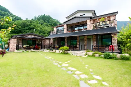 Jecheon Moonlight Scenery Отели рядом с достопримечательностью «Woraksan»