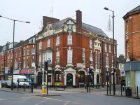 Beaconsfield Hotel