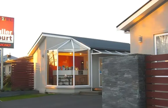 帕默斯頓布勒苑旅館