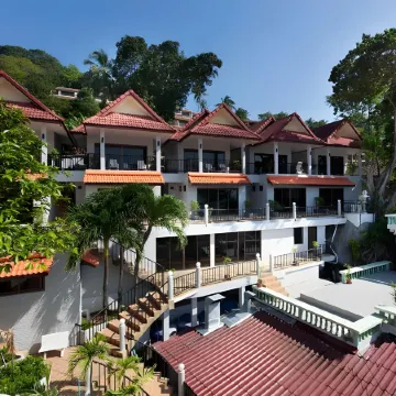 Two Chefs Inn
