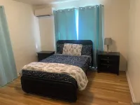 Beautiful, quiet and secured two bedroom house トレーダージョーズ周辺のホテル