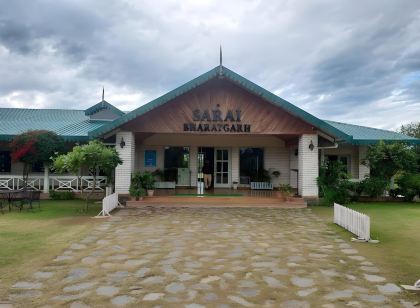 Hotel Sarai Bharatgarh