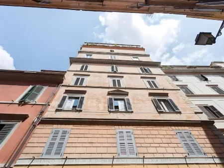 Domenichino Luxury Home
