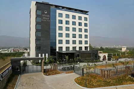 Grand Xenia Отели рядом со станцией Ajmer