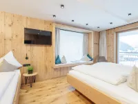 Mountain Suite Nr 103